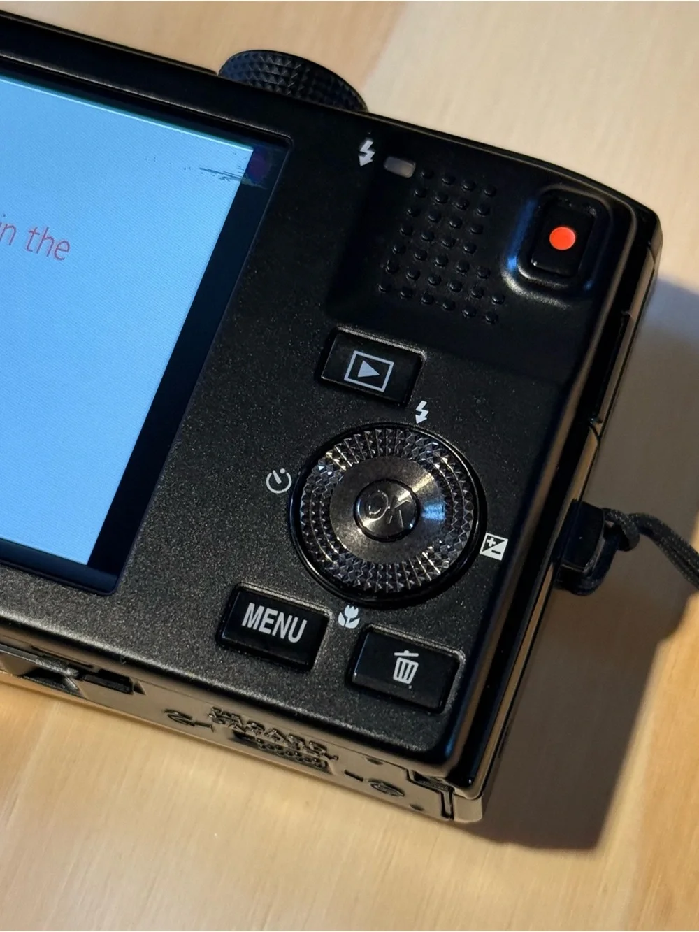 Nikon COOLPIX S8100 12.1MP Digital Camera BROKEN Top Button For-Parts/Repair!!